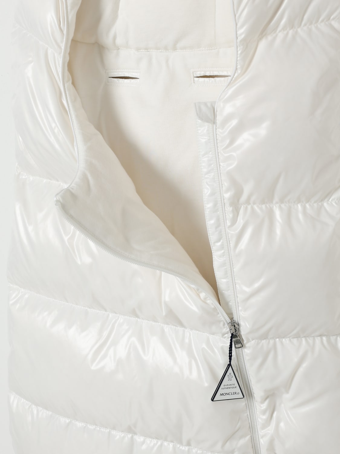 Moncler Baby Nest in White