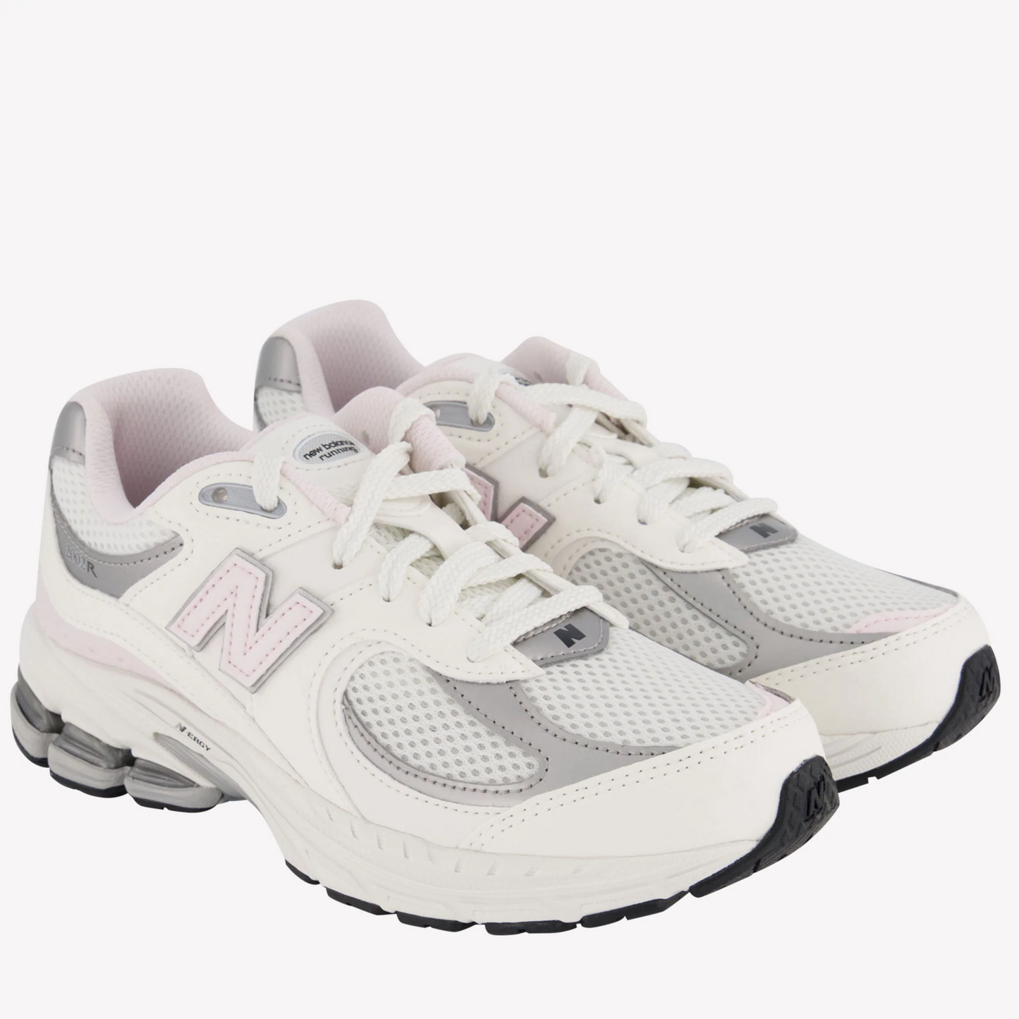 New Balance ‘2002’ Trainers in Off White & Light Pink Eur 38 (UK 5)